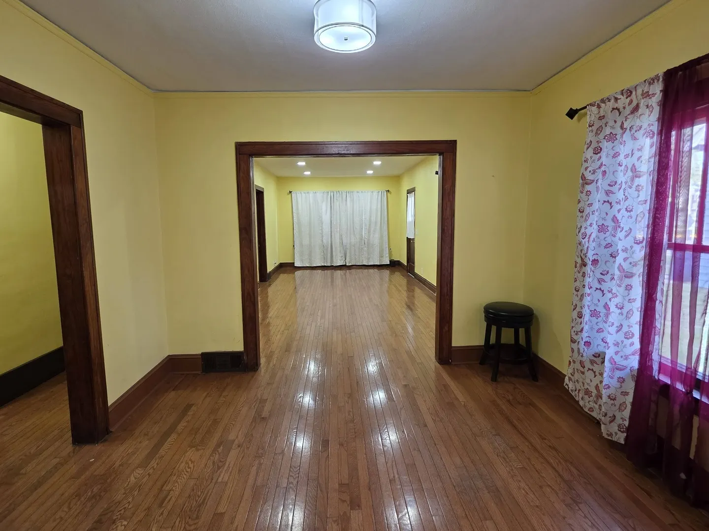 803 Broadway Avenue IL