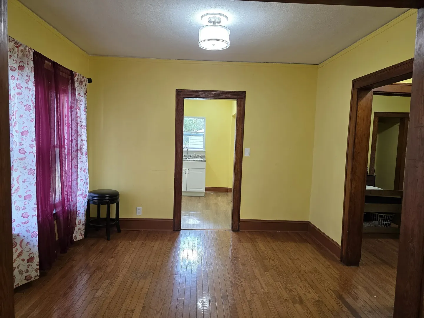 803 Broadway Avenue IL