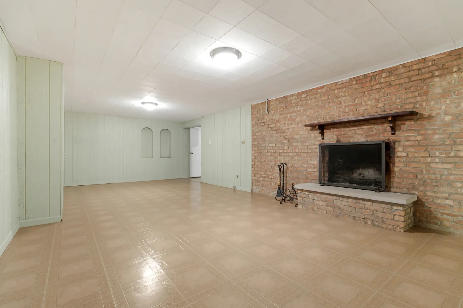 240 Scott Avenue IL
