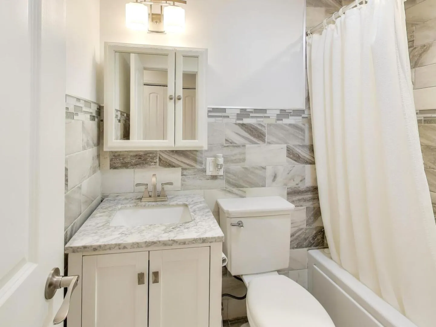 13616 Short Drive IL