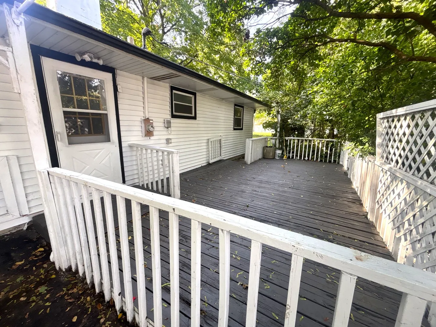 826 S Main Street IL