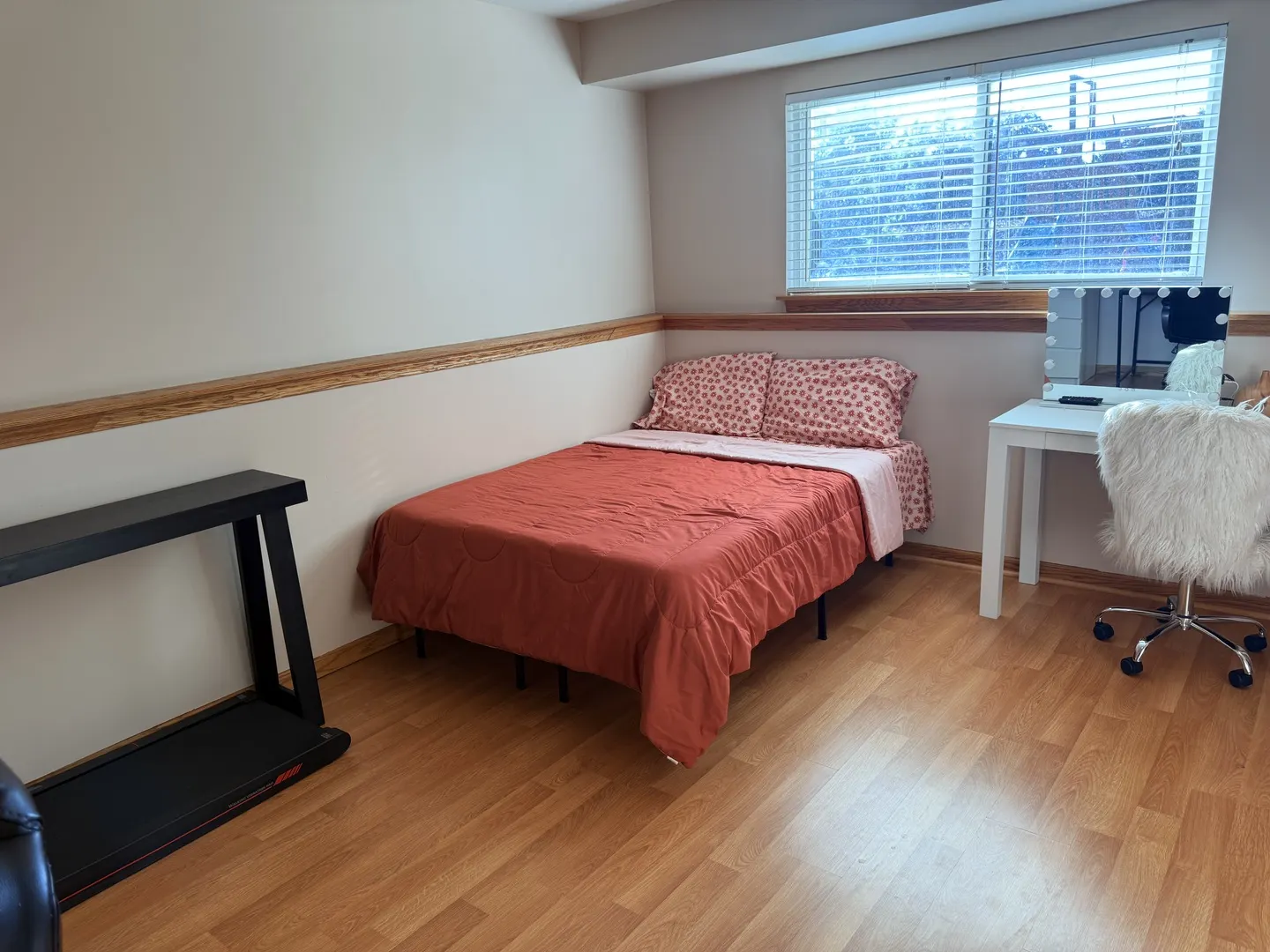 729 River Edge Circle IL