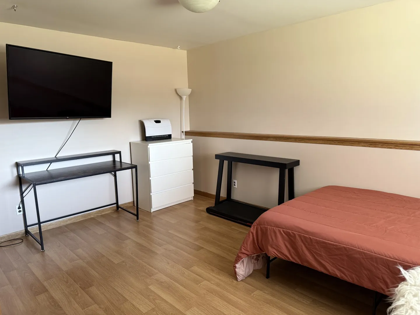 729 River Edge Circle IL