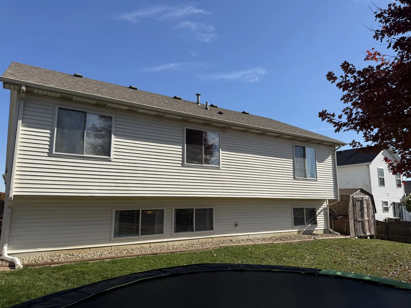 729 River Edge Circle IL