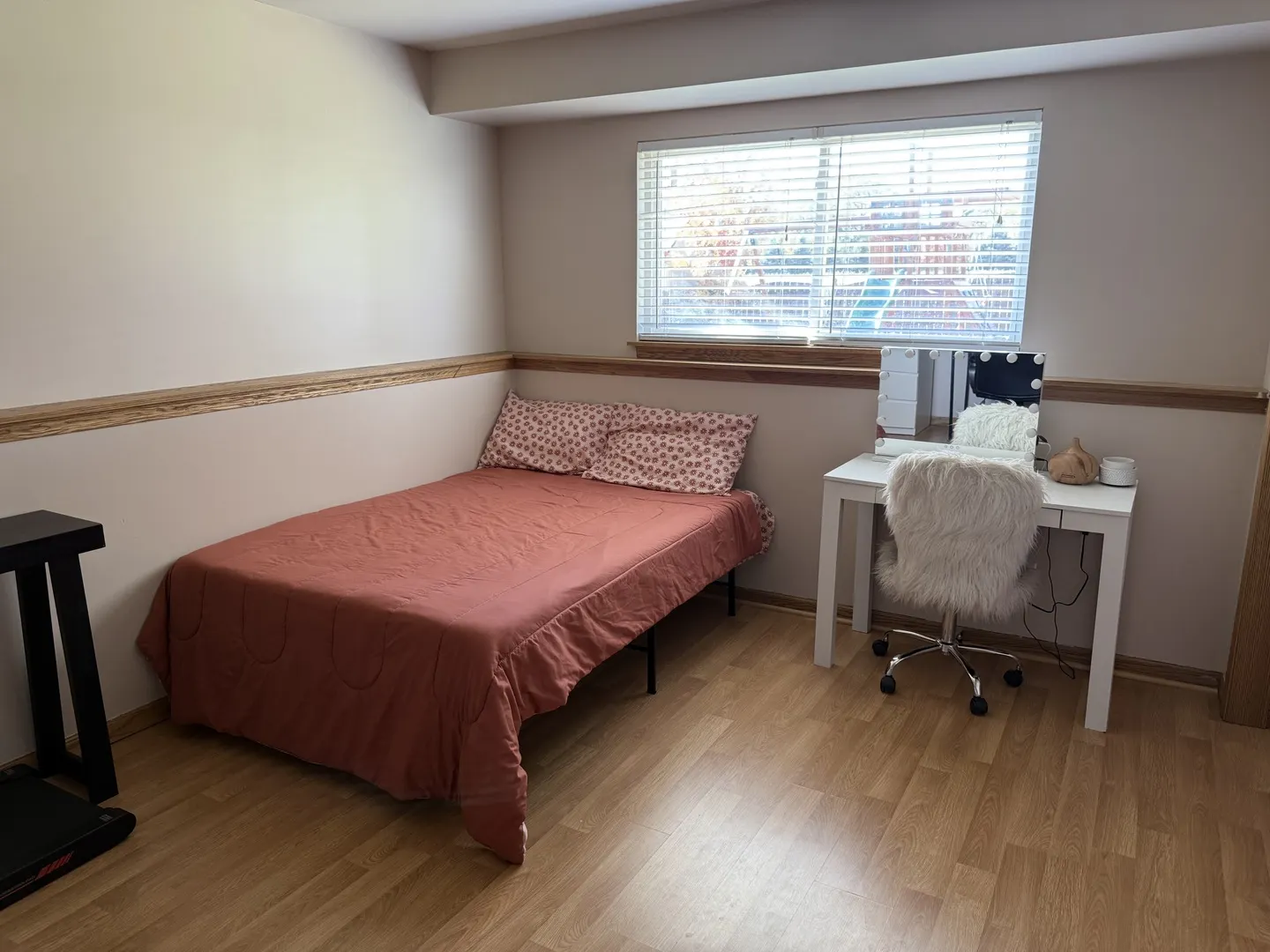 729 River Edge Circle IL