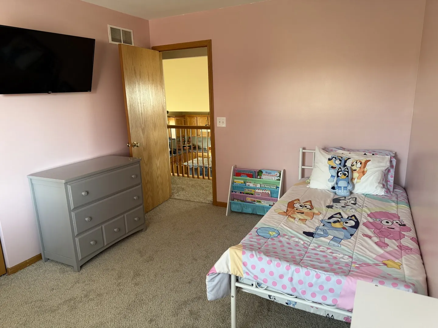 729 River Edge Circle IL