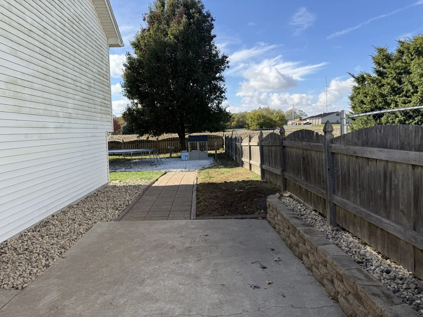 729 River Edge Circle IL