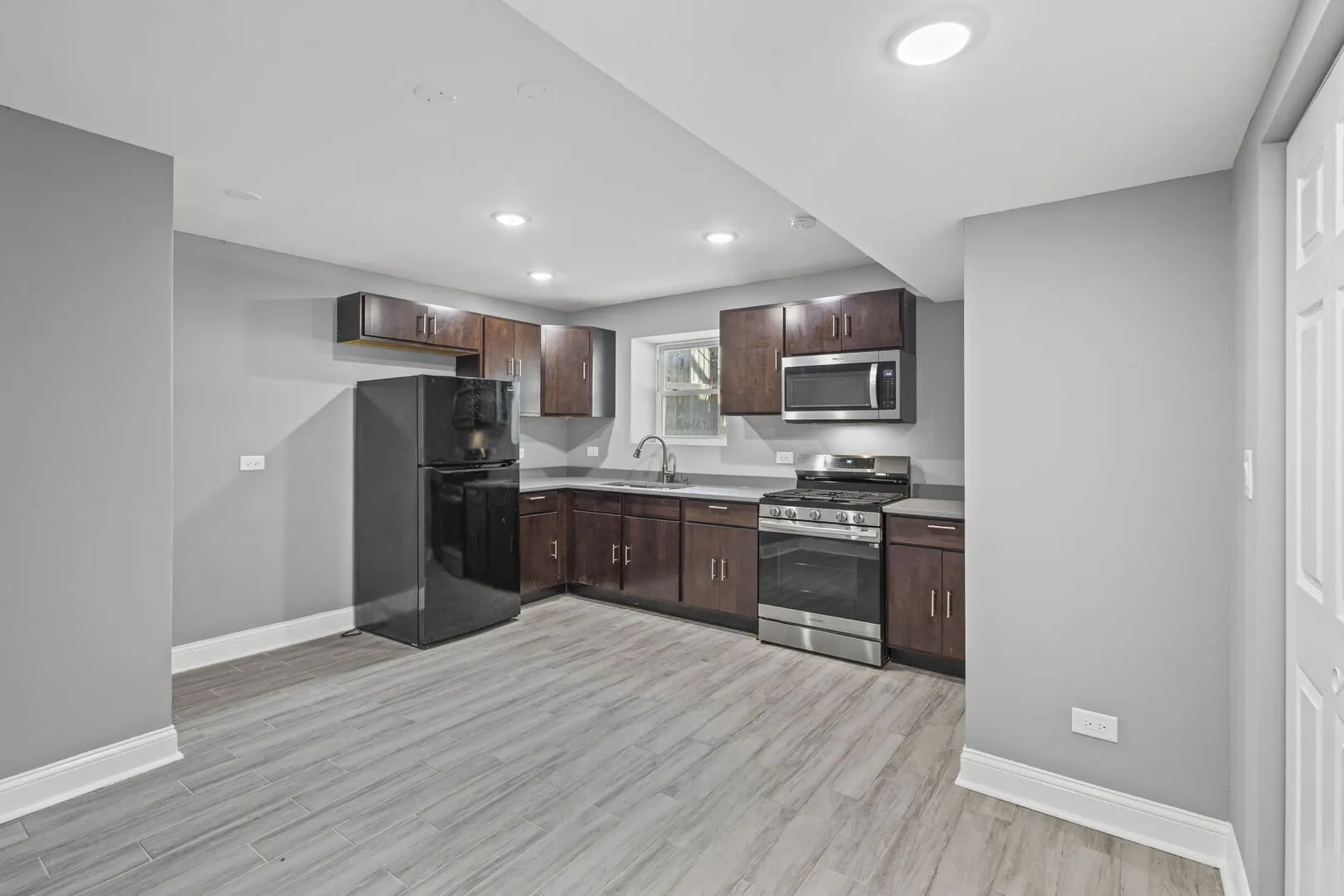 1841 S Kedzie Avenue G IL