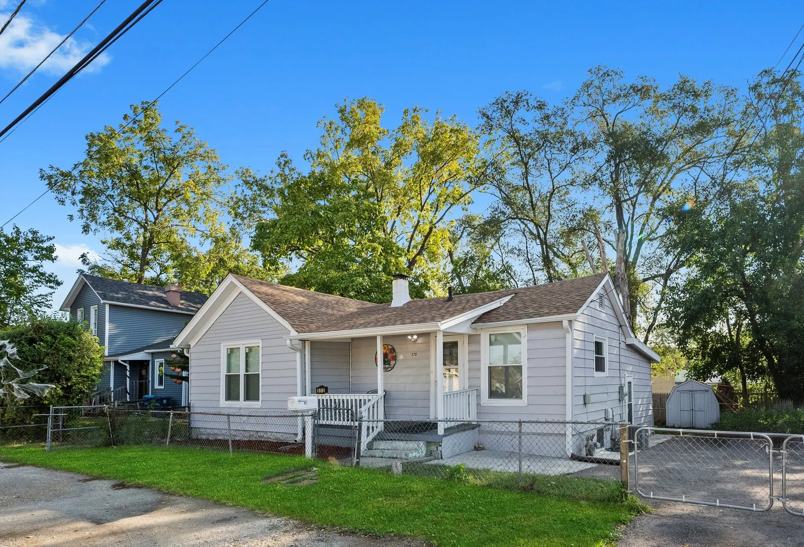 572 Middle Avenue IL