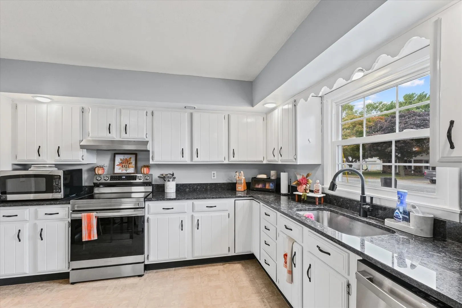 407 E Church Street IL