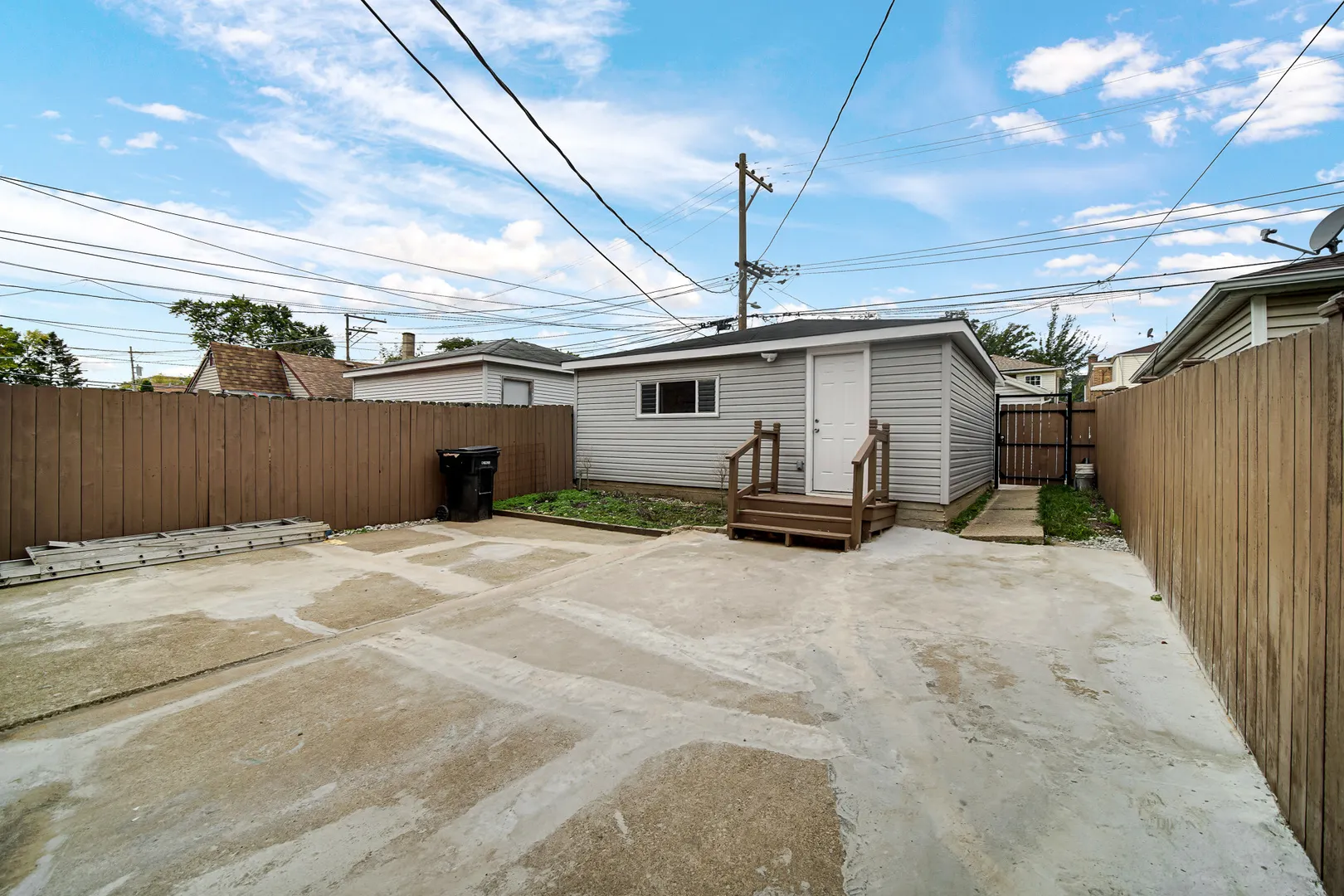 2164 N Melvina Avenue IL