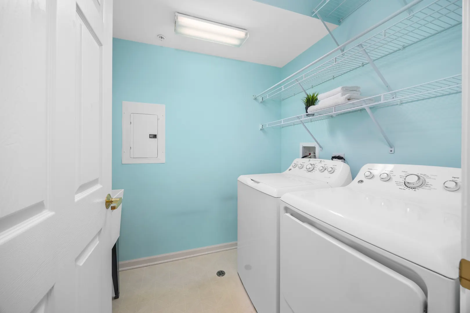 20 S MAIN Street 301 IL