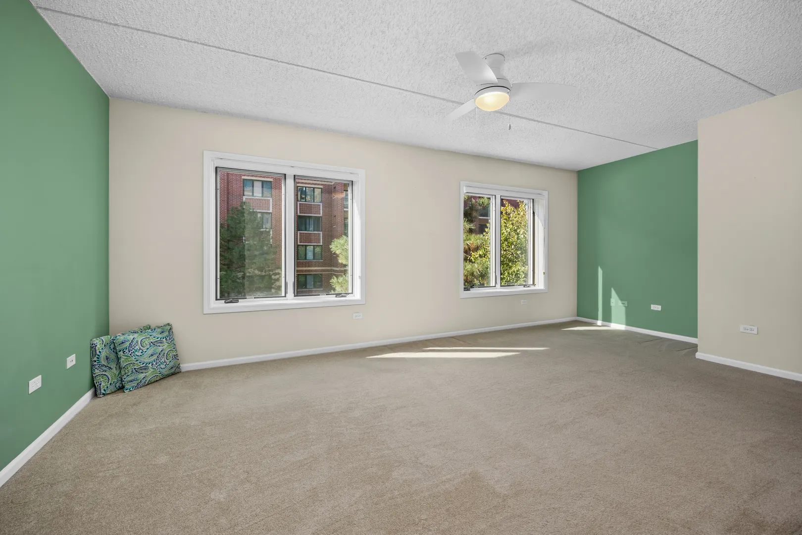 20 S MAIN Street 301 IL