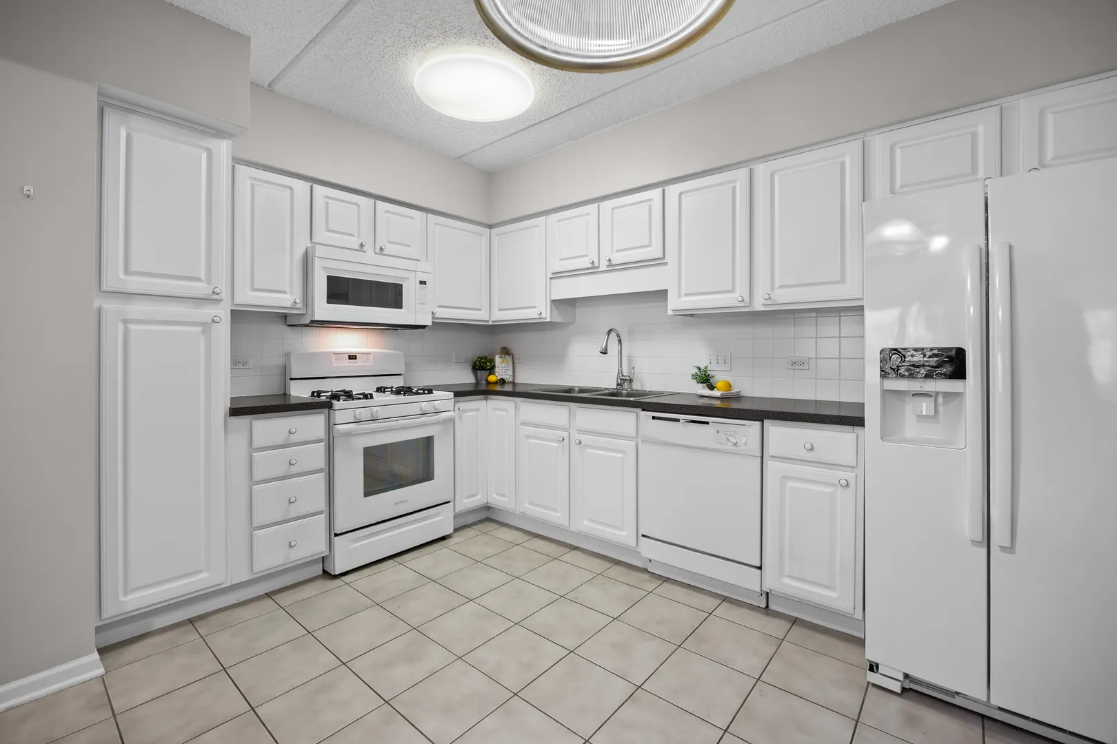 20 S MAIN Street 301 IL