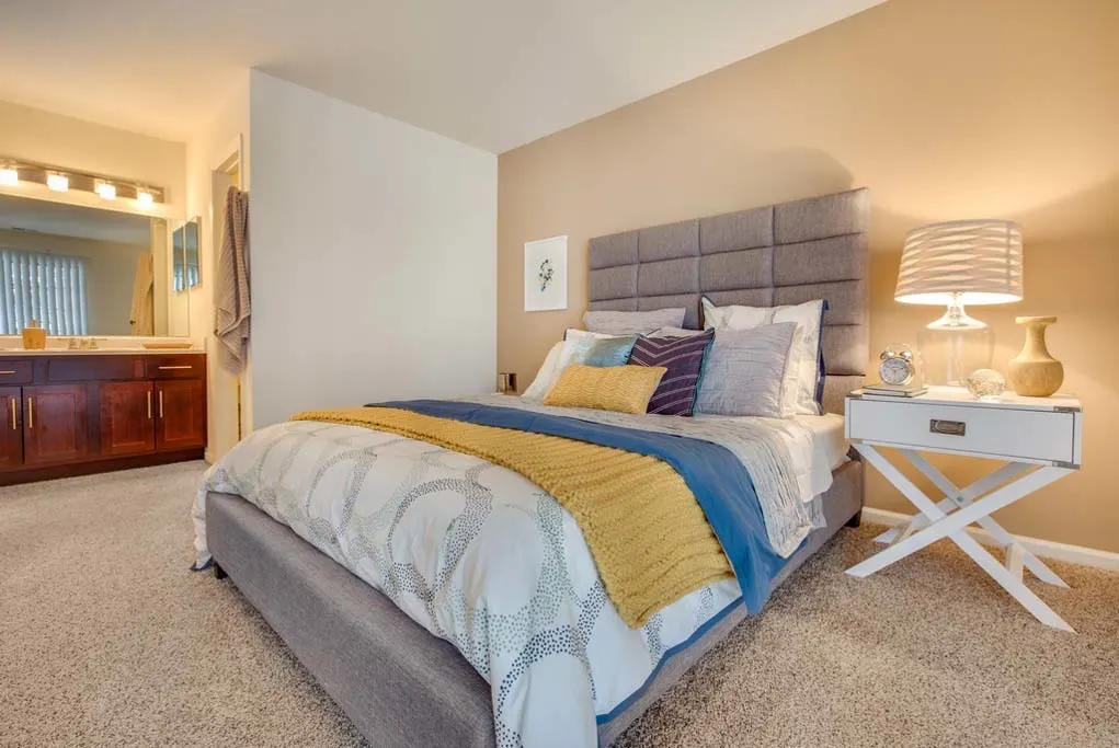 108 MacArthur Drive 4822 IL