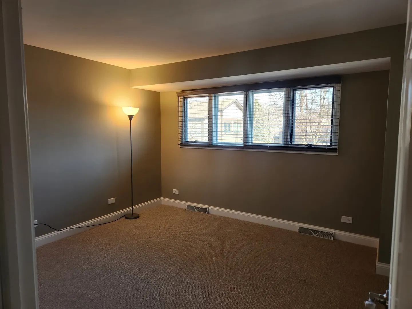 1835 Golf View Drive IL