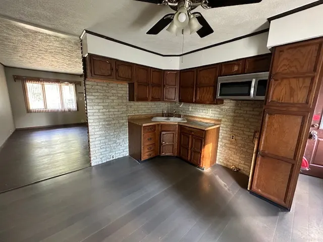 735 Geneva Avenue IL