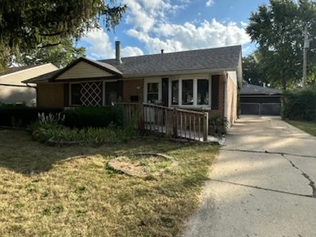 735 Geneva Avenue IL