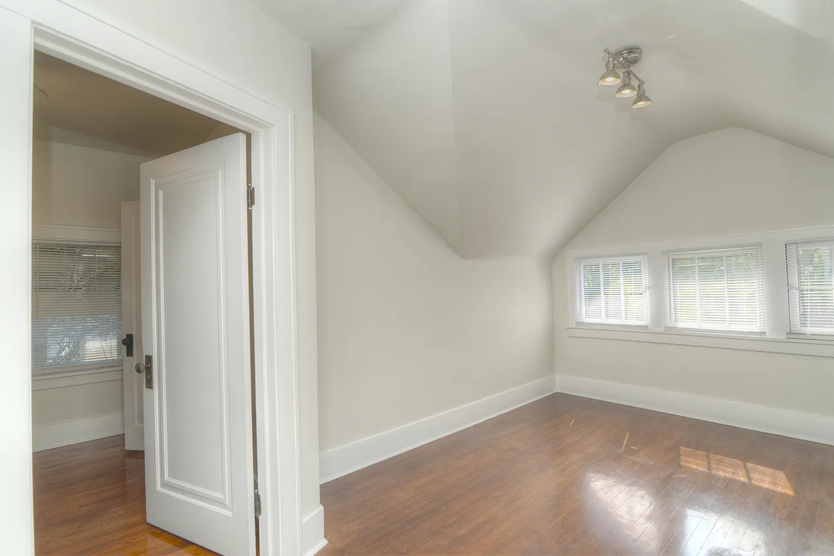 724 S 5th Street IL