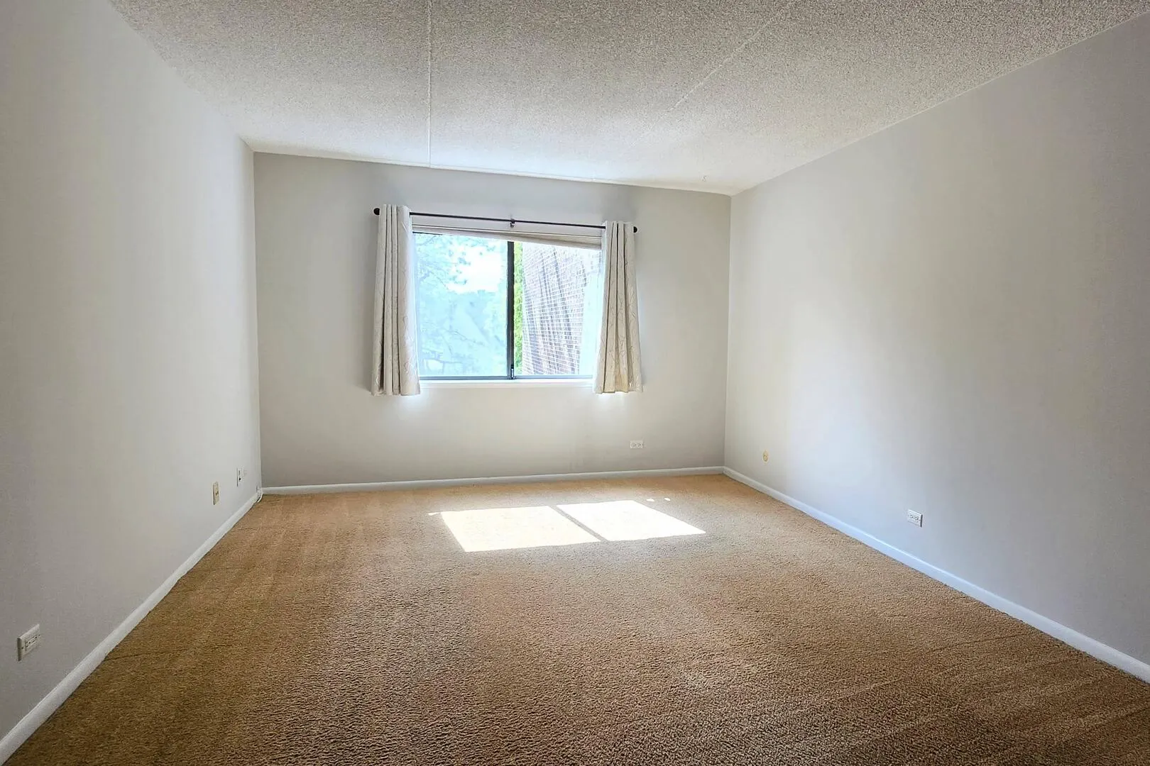 690 Chandler Road 207 IL
