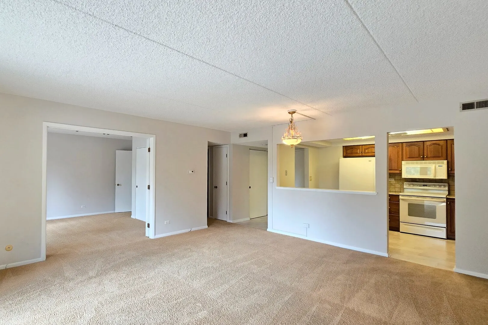 690 Chandler Road 207 IL