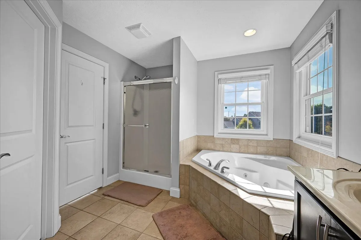 1001 Mugho Court IL