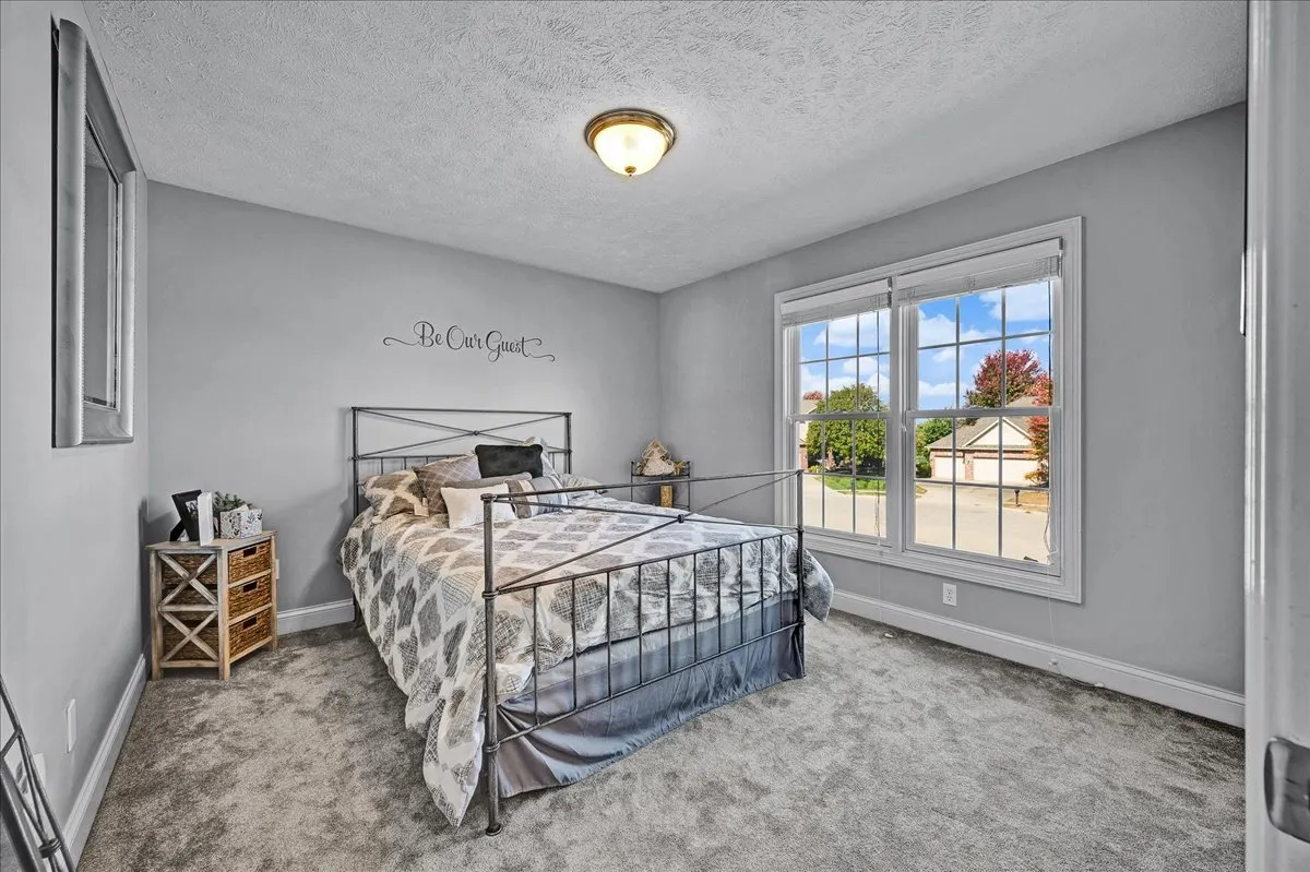 1001 Mugho Court IL