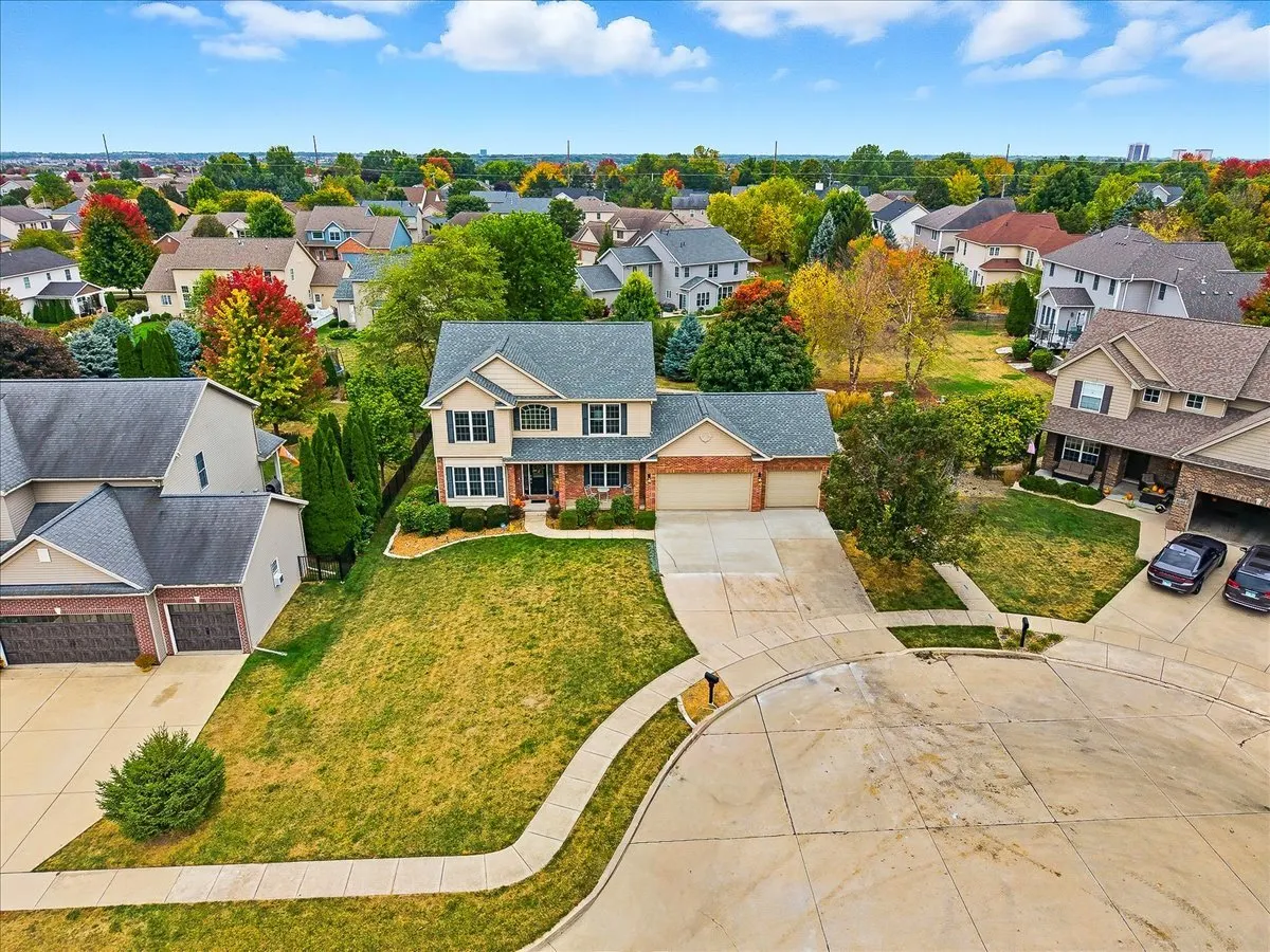 1001 Mugho Court IL