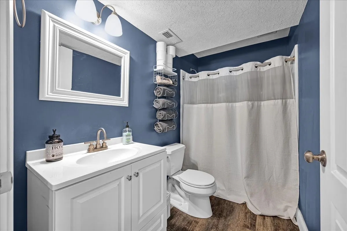 1001 Mugho Court IL