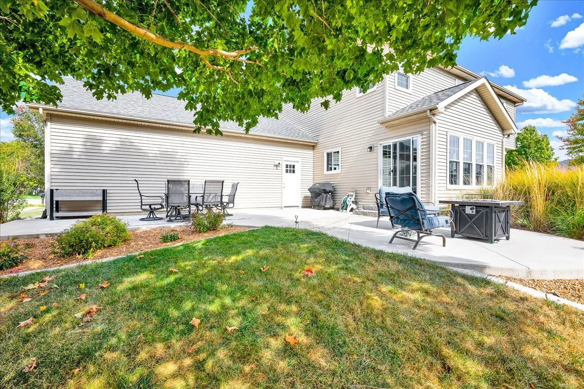 1001 Mugho Court IL