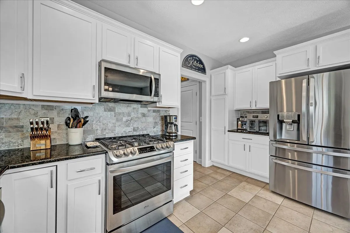 1001 Mugho Court IL