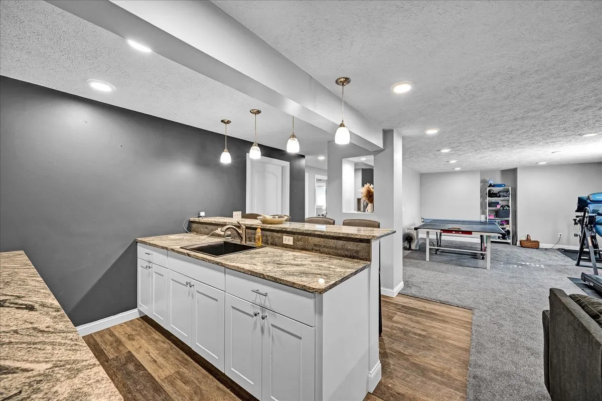 1001 Mugho Court IL