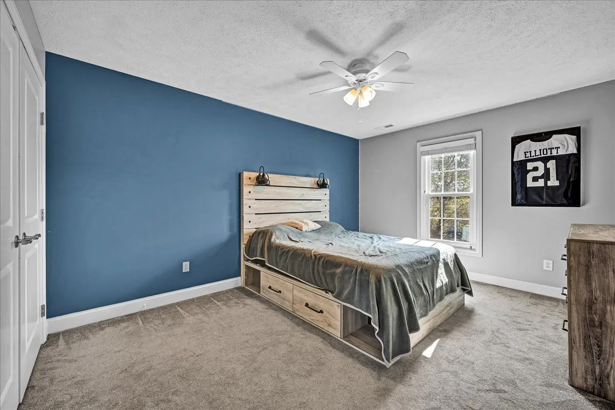 1001 Mugho Court IL