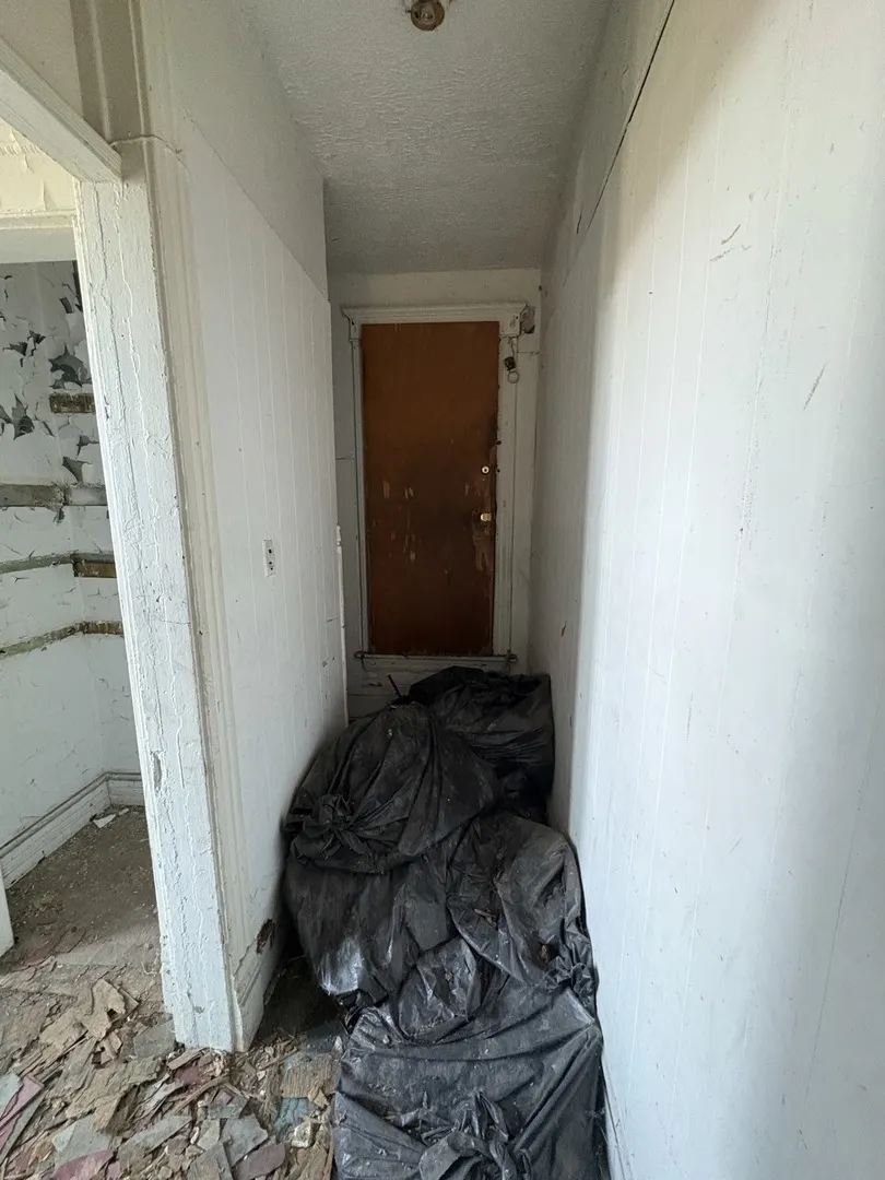 318 W 75th Street IL