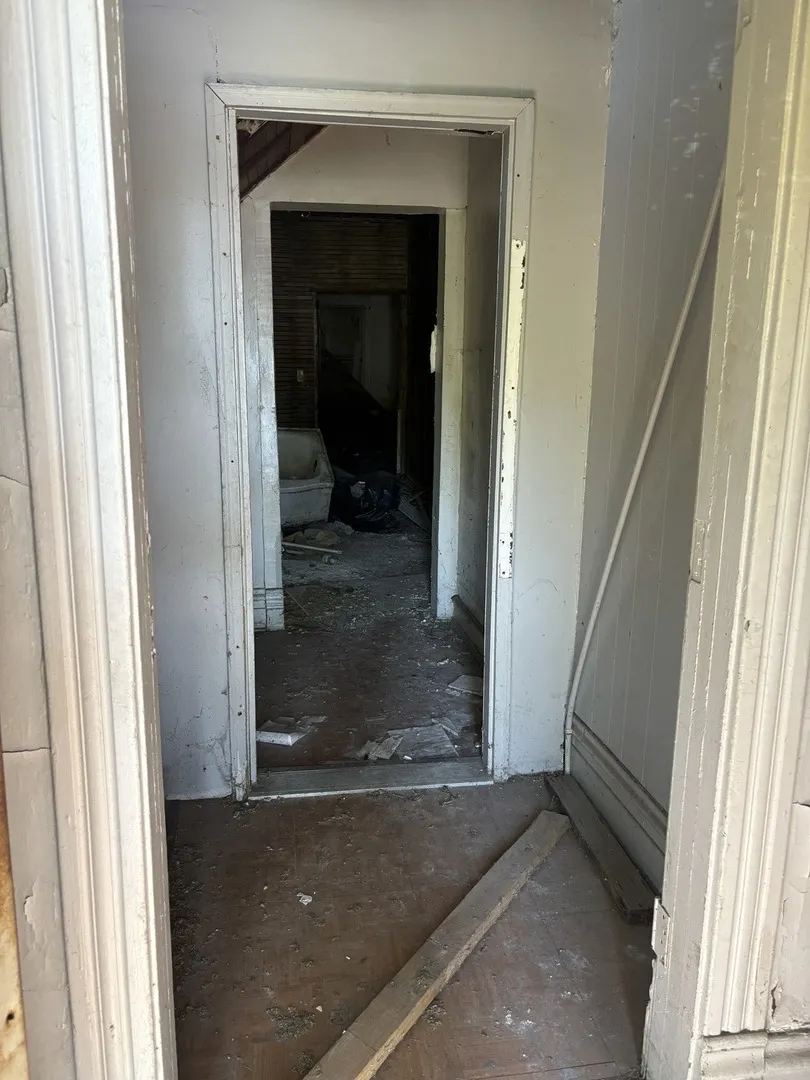 318 W 75th Street IL