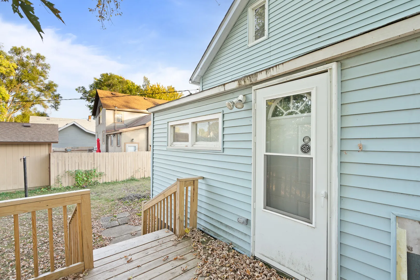 598 Illinois Street IL