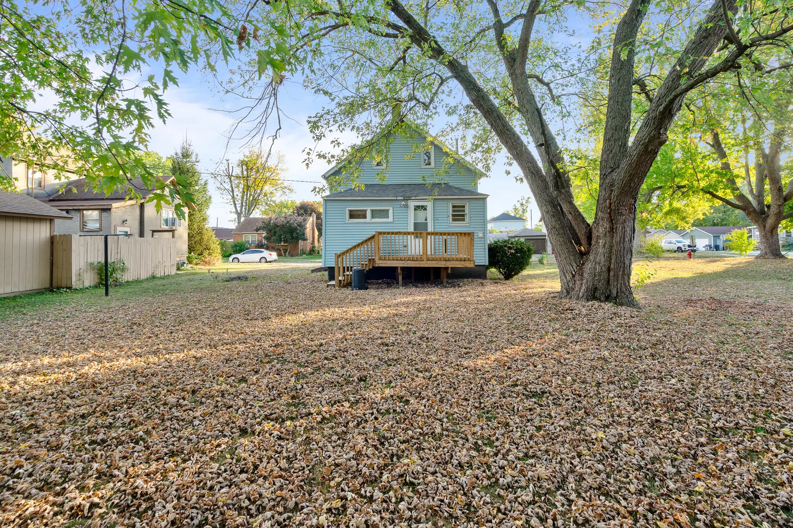 598 Illinois Street IL