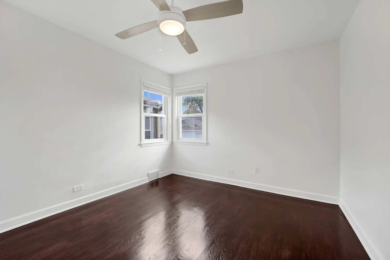 4433 N Narragansett Avenue IL