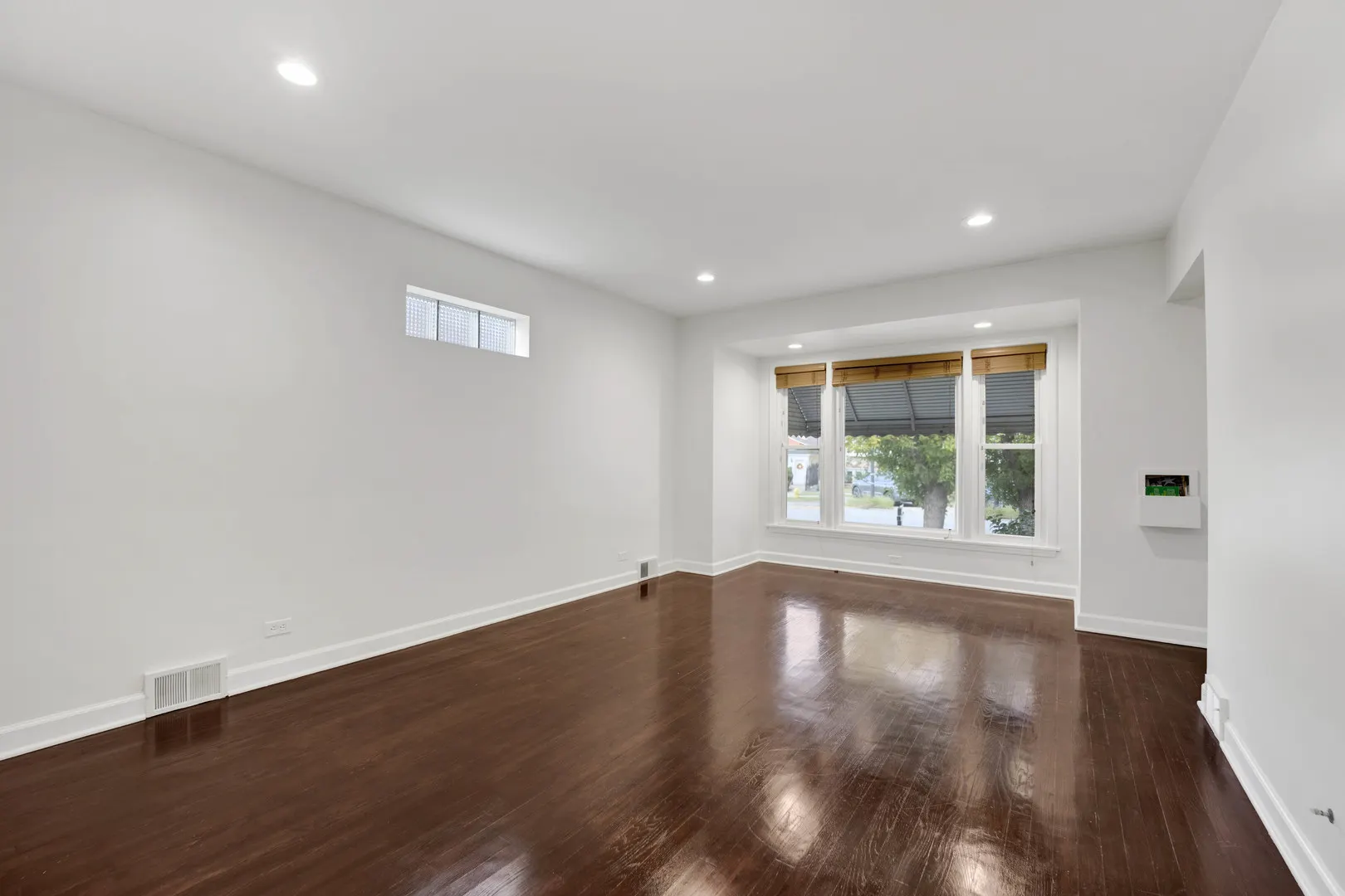 4433 N Narragansett Avenue IL