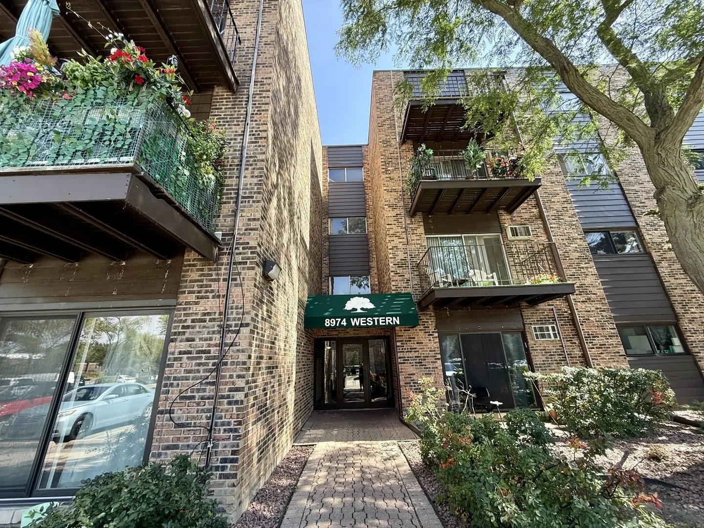 8974 N Western Avenue 409 IL