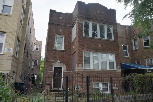 739 N Hamlin Avenue IL