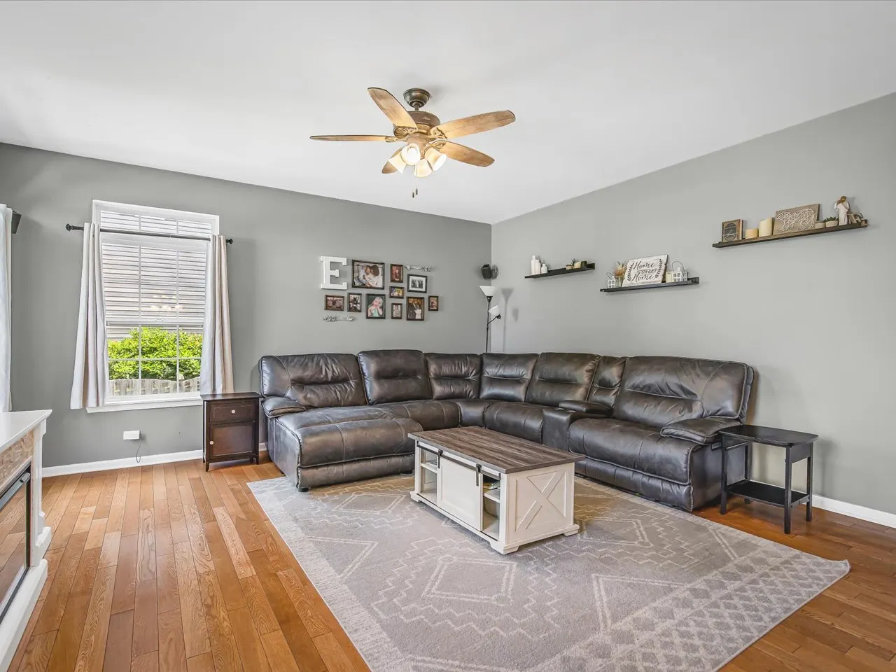 213 Fieldstone Drive IL