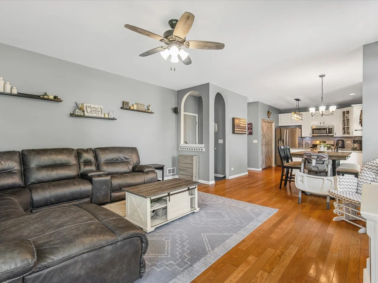 213 Fieldstone Drive IL