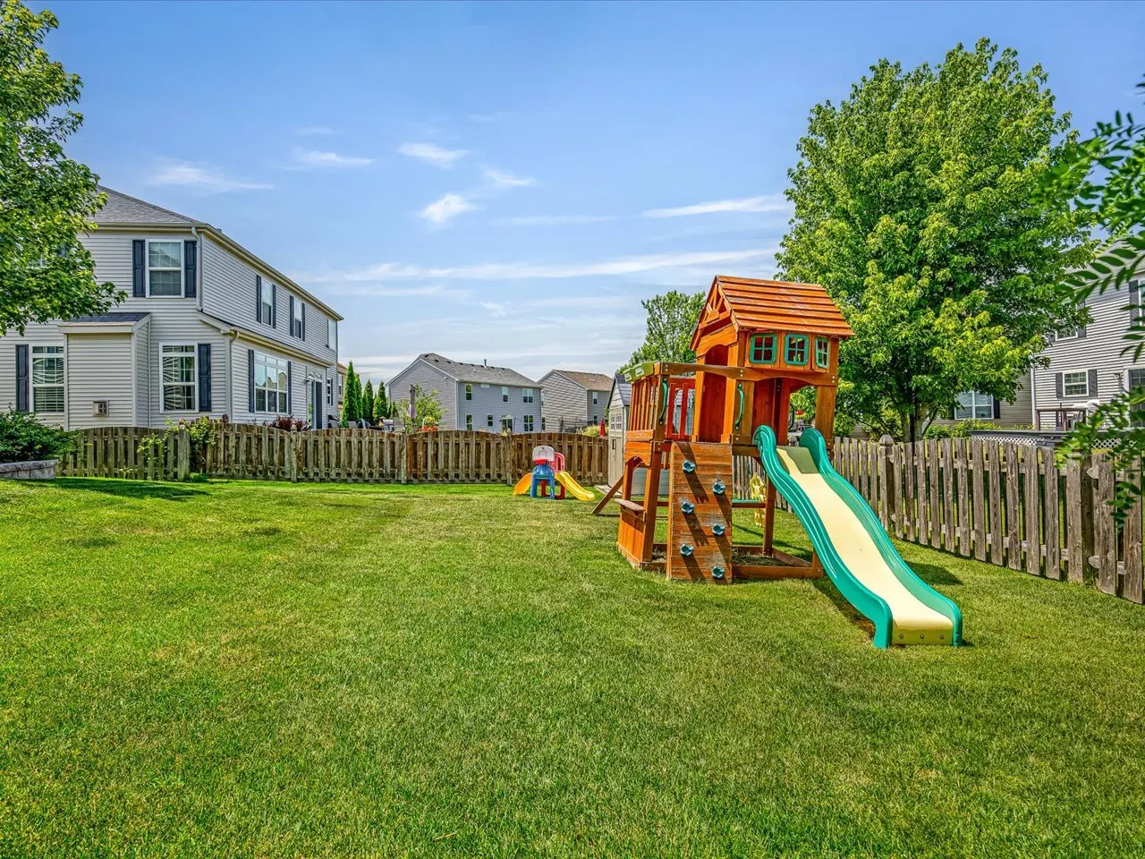 213 Fieldstone Drive IL