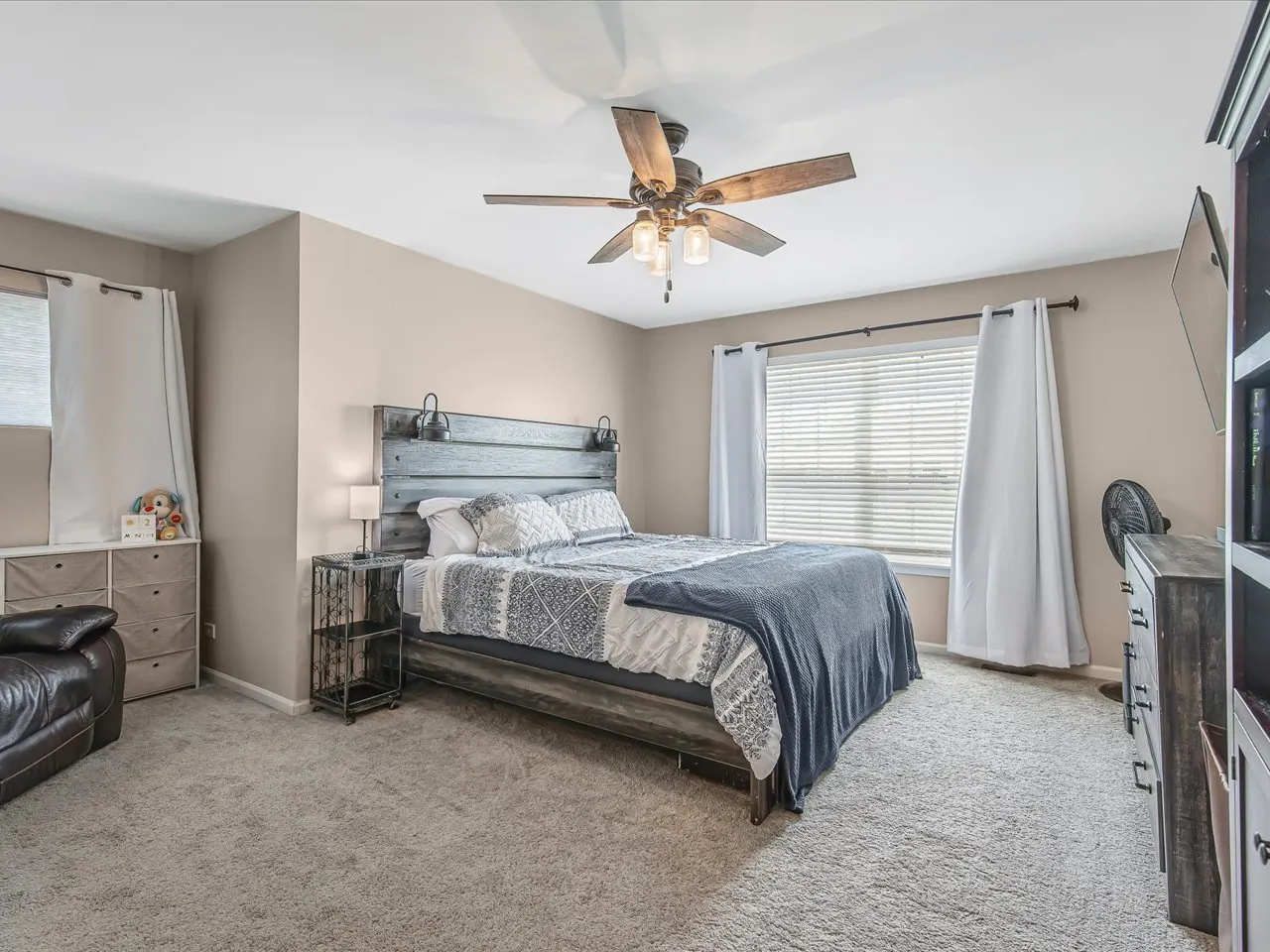 213 Fieldstone Drive IL