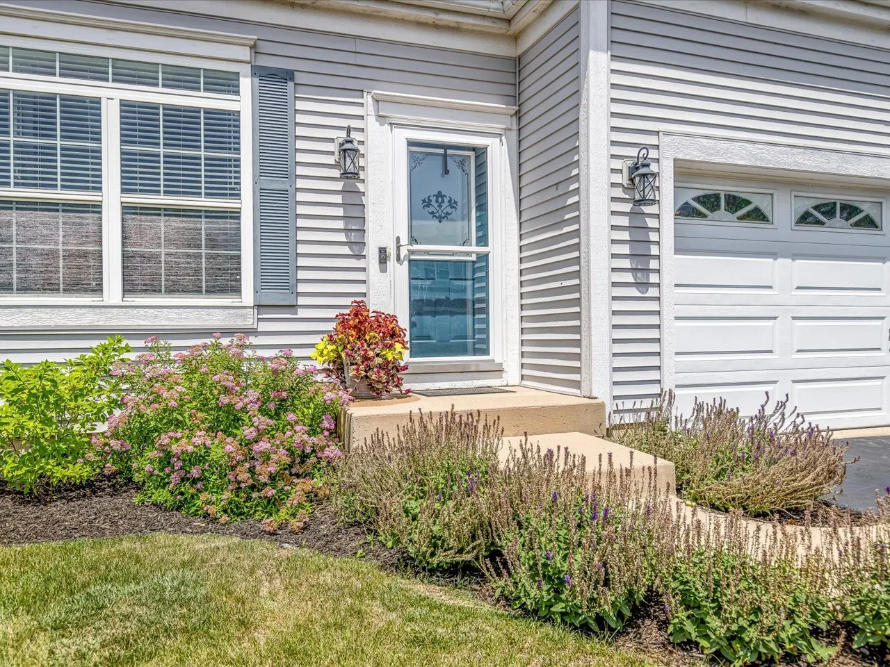 213 Fieldstone Drive IL