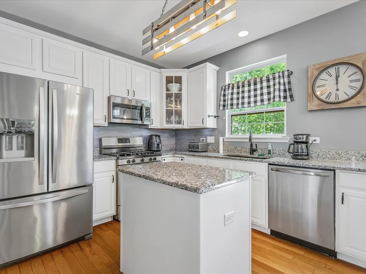 213 Fieldstone Drive IL