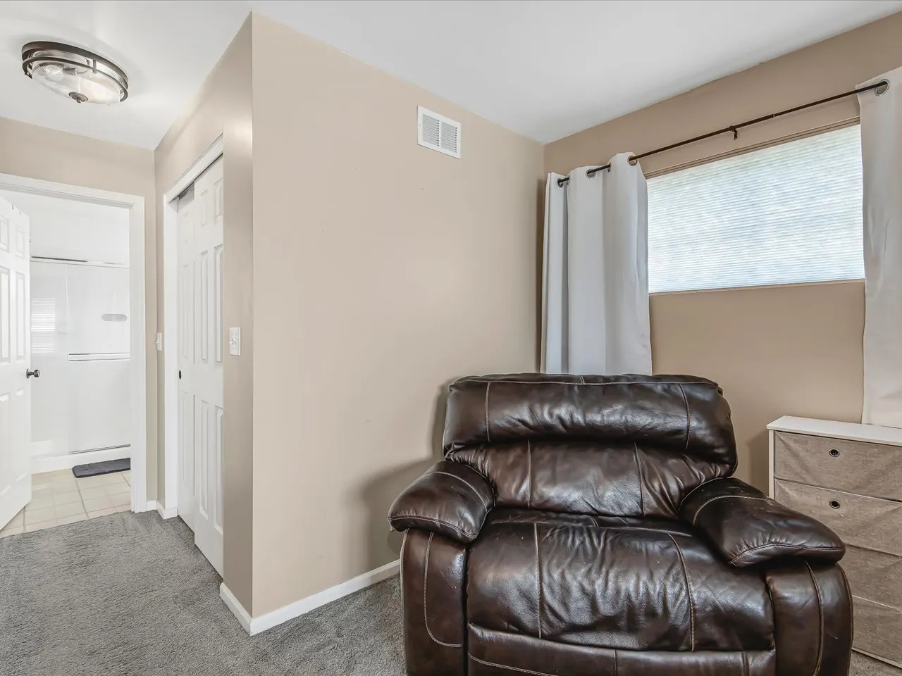 213 Fieldstone Drive IL