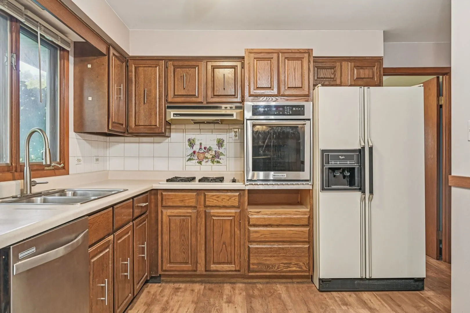 698 Hiawatha Drive IL