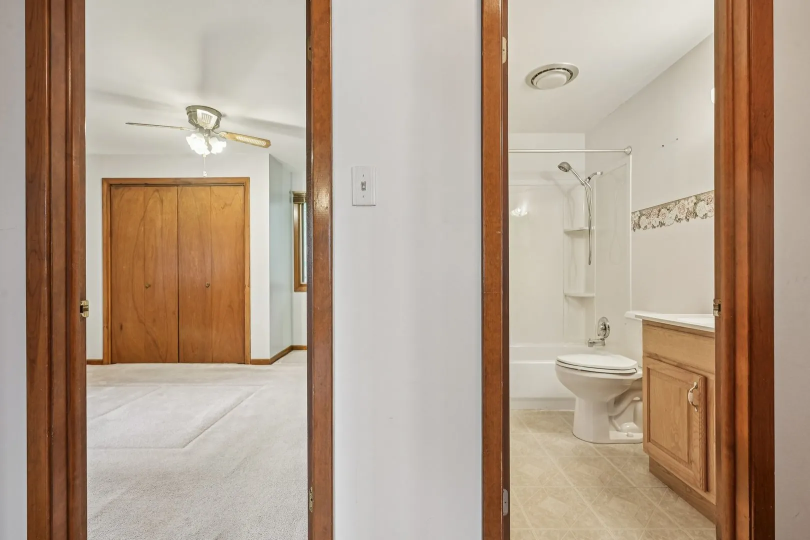 698 Hiawatha Drive IL